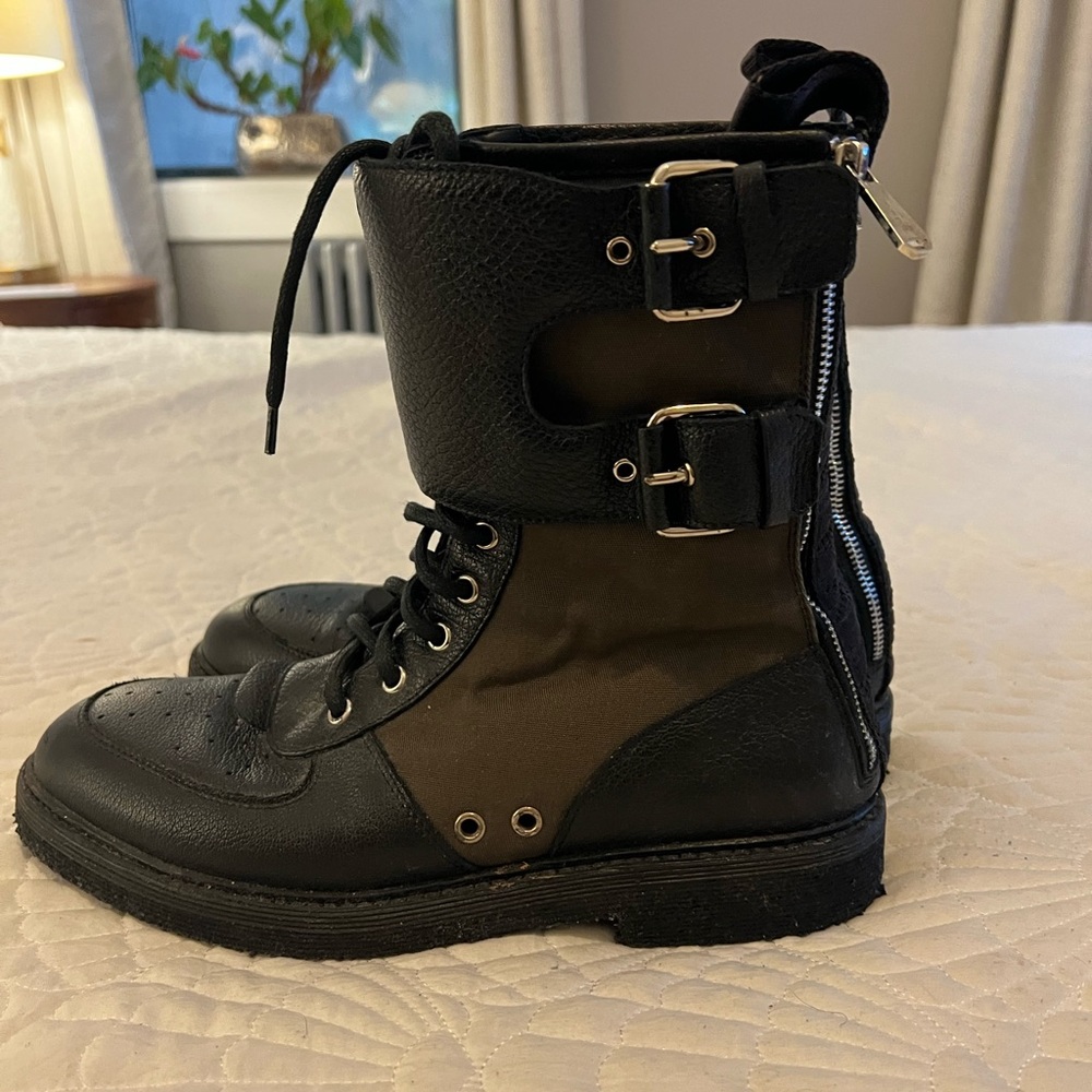 Balmain combat boots size 43